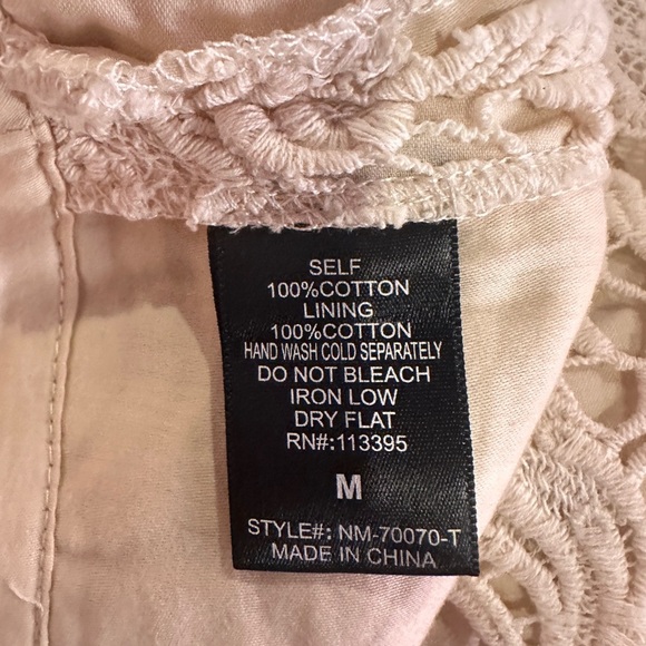 Karlie Crochet Ivory Shorts Size Medium - Picture 4 of 4